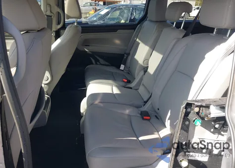 2022 Honda Odyssey Ex-L из США, поврежденный, VIN 5FNRL6H77NB059655